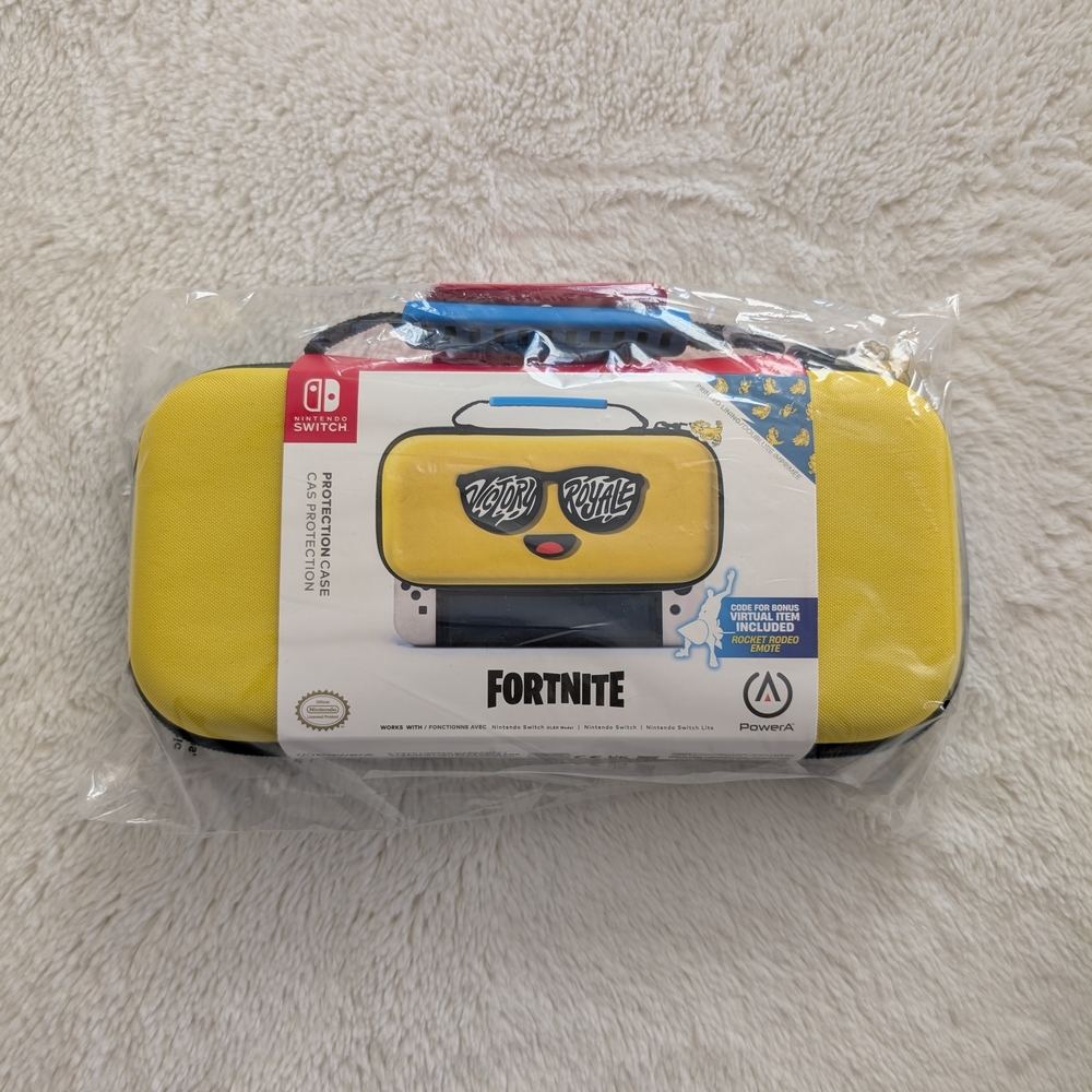Brand New PowerA Carrying Case Nintendo, Peely Sealed CODE Included